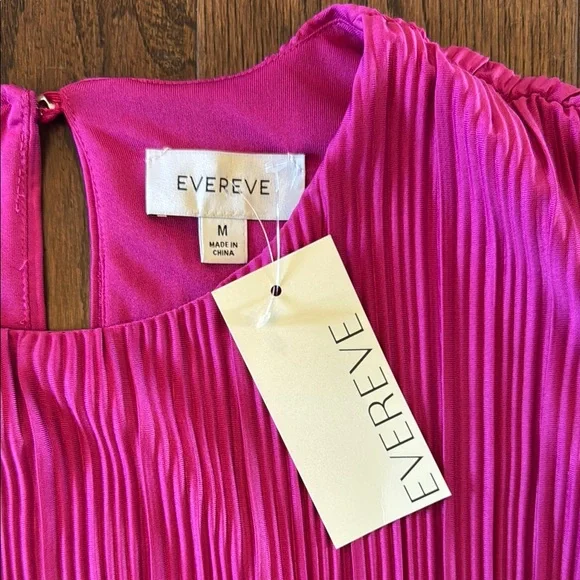 Evereve Women's Pink Pleated Top faux tuck waist - Picture 2 of 3